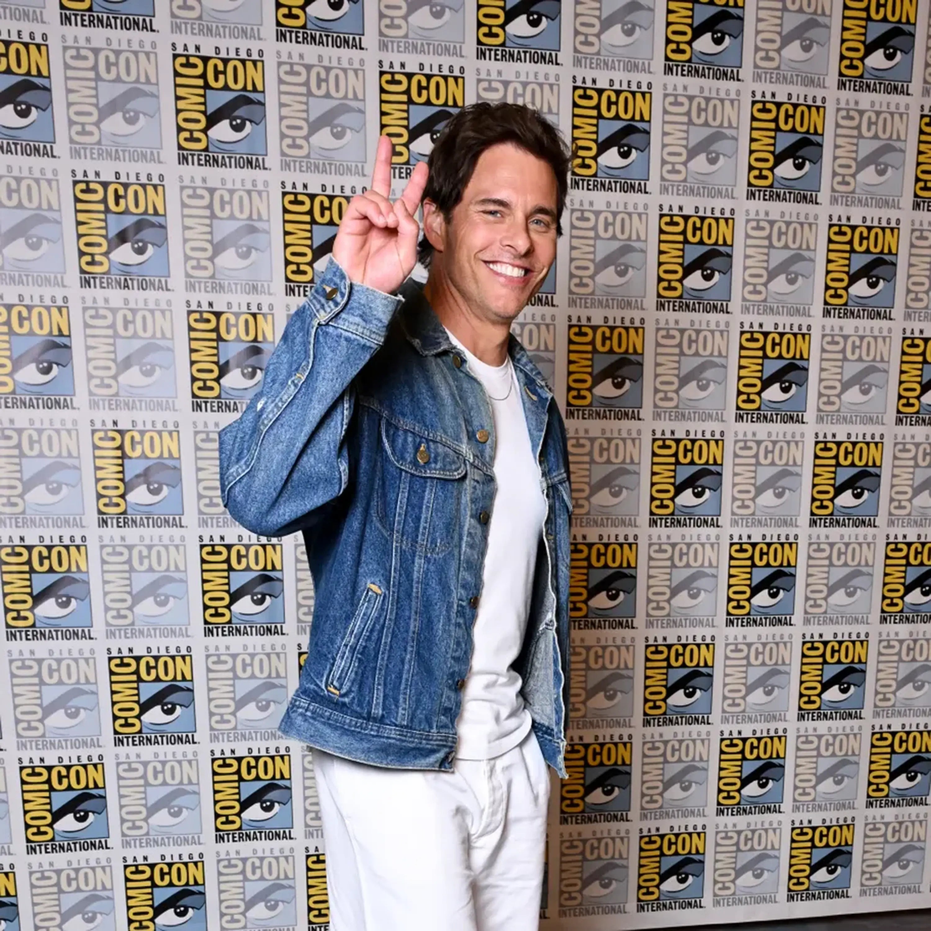 James Marsden Comic Con Blue Denim Jacket