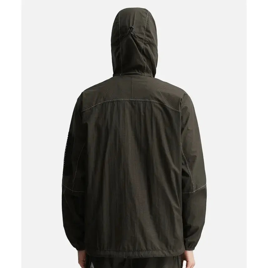 and Wander Dark Grey Technical Hooded Ripstop Jacket For Men & Women